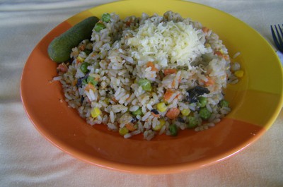 Zeleninové rizoto s houbami a sýrem